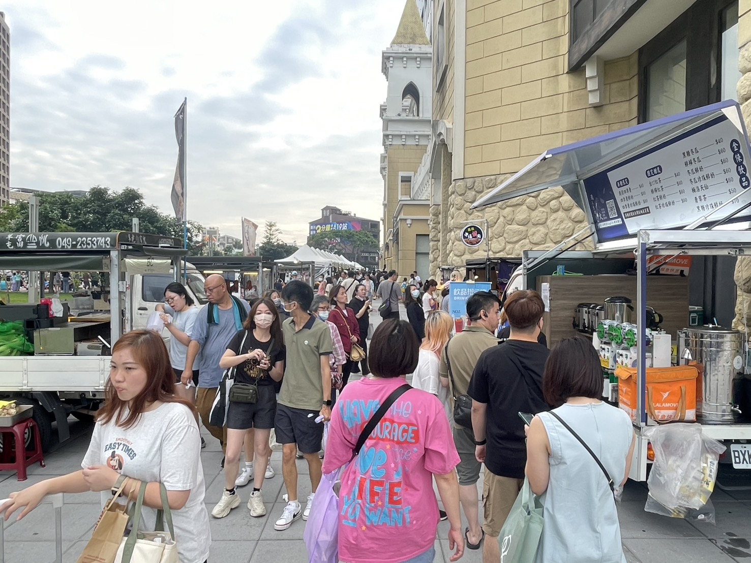 桃園人快衝！中秋連假市集、雙十煙火、萬聖節活動這裡逛，滿額送500元商品券