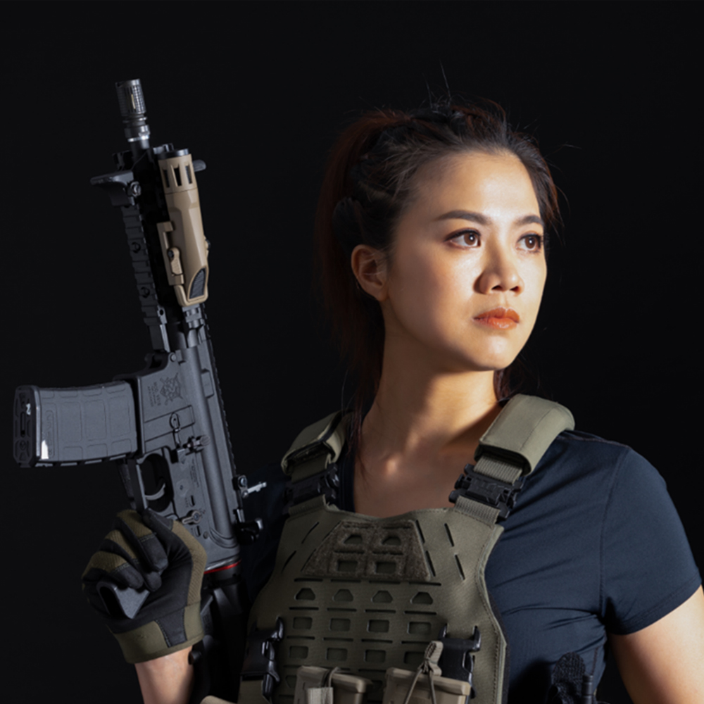 軍武安妮 Military Anny