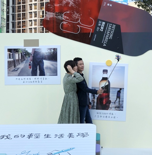 台中打卡新地標! 格列佛「大人國遊記」的清爽風格書桌 8.JPG