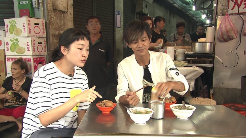 路痴禁入！60年的在地人早餐  「窄巷油飯」必點經典吃法