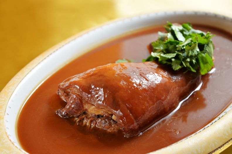 復刻老台菜  貴氣「阿舍菜」一次嚐27道料理