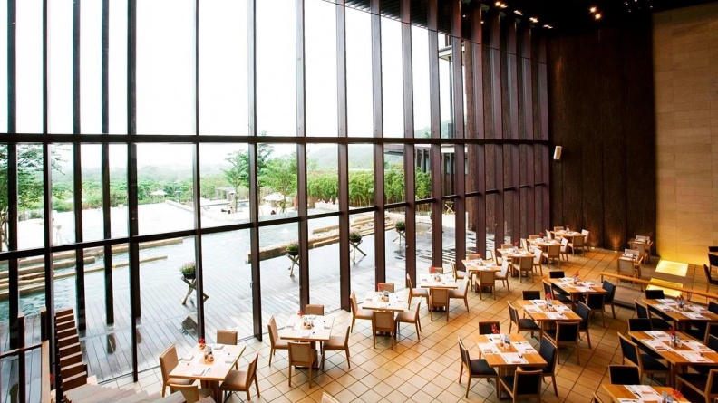 夢幻Buffet回來了！礁溪老爺「雲天自助吃到飽」改裝新開幕、餐券買10送1
