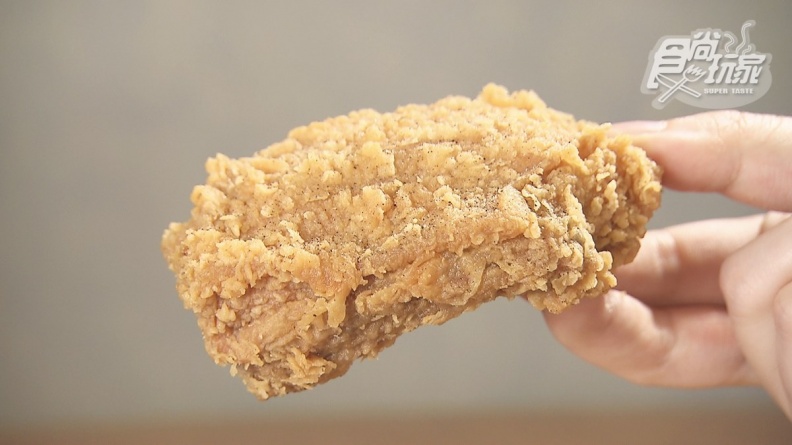 小琉球厲害炸雞！皮薄肉嫩又多汁，全家餐8塊雞250元超佛心