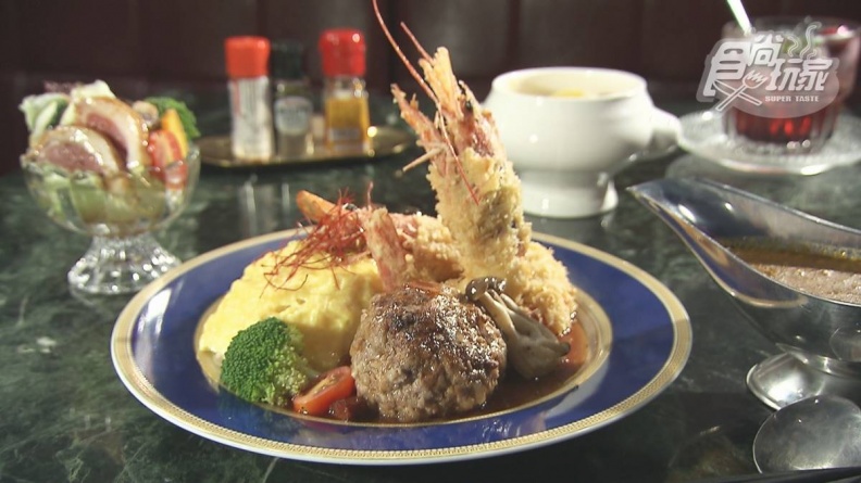 1秒穿越到昭和！台中日式復古洋食館，必吃「金騷包」漢堡排、海陸乾咖哩