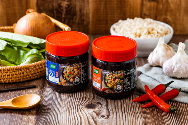 康寶雙料理醬-01 - 康寶雙料理醬-01.png 居家自煮吃到膩?康寶推萬用「主廚秘製料理醬」,手殘也能端出Pro級美味