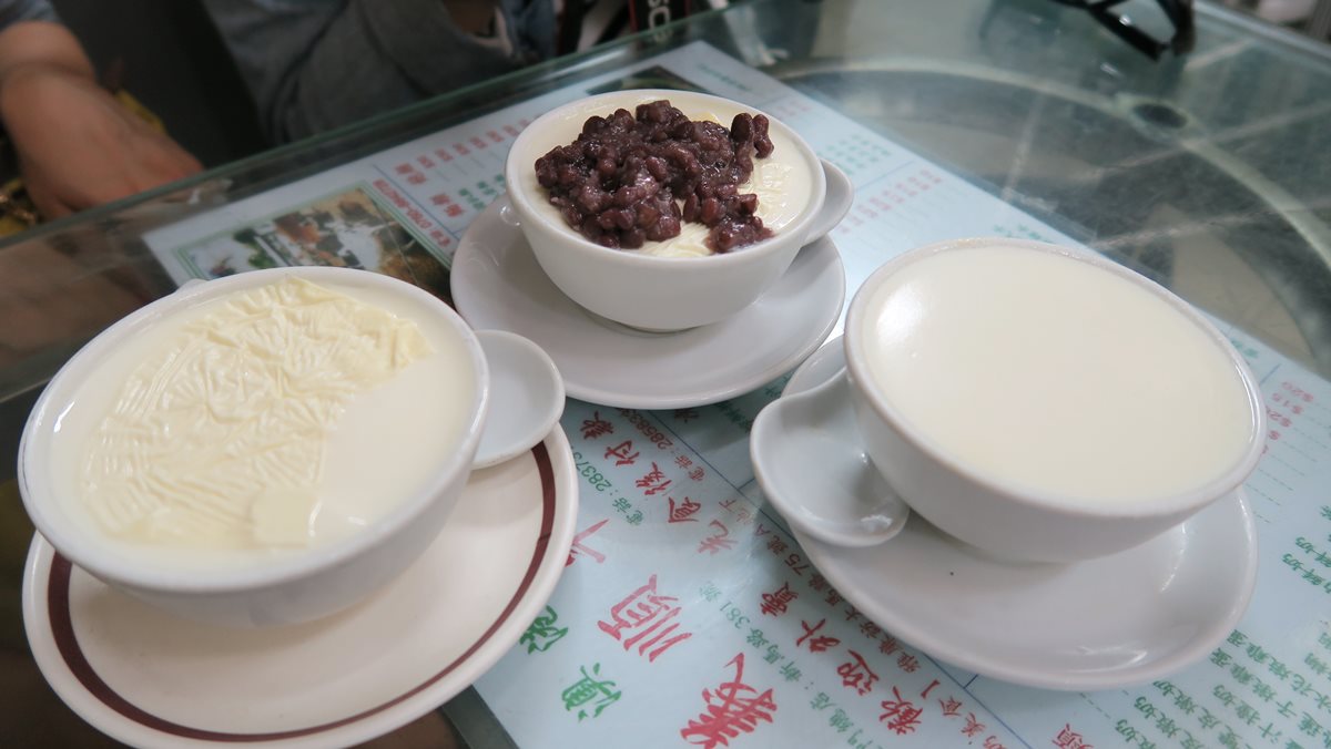 【澳門新亮點】澳門必吃5間小館美食,黑胡椒燒臘、燉奶、炸雲吞! 【澳門新亮點】澳門必吃5間小館美食,黑胡椒燒臘、燉奶、炸雲吞!