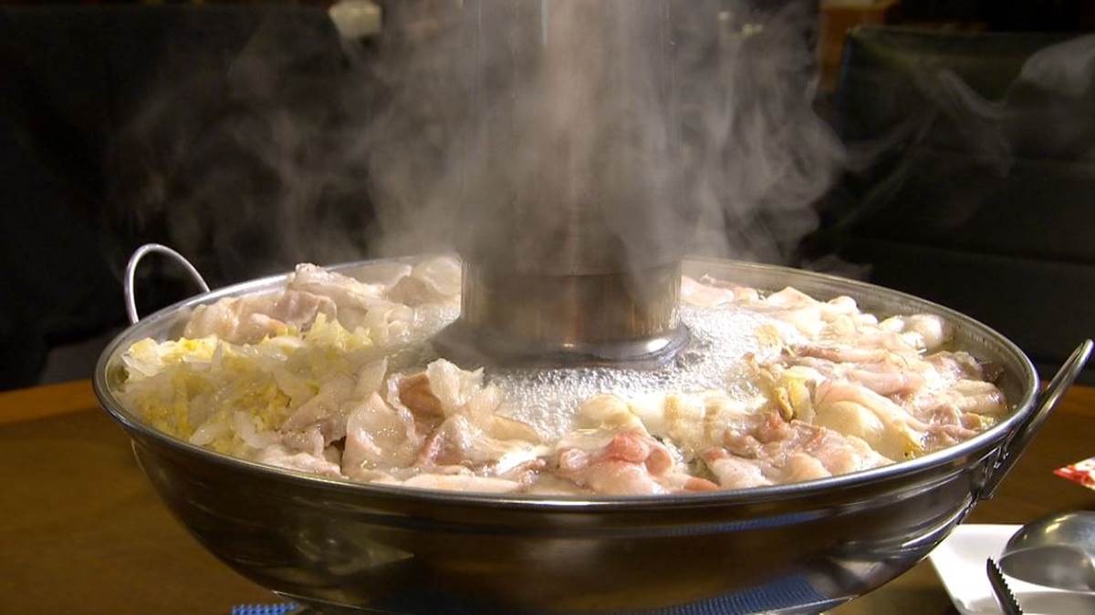 光看就猛吞口水！五星飯店主廚的酸菜白肉鍋