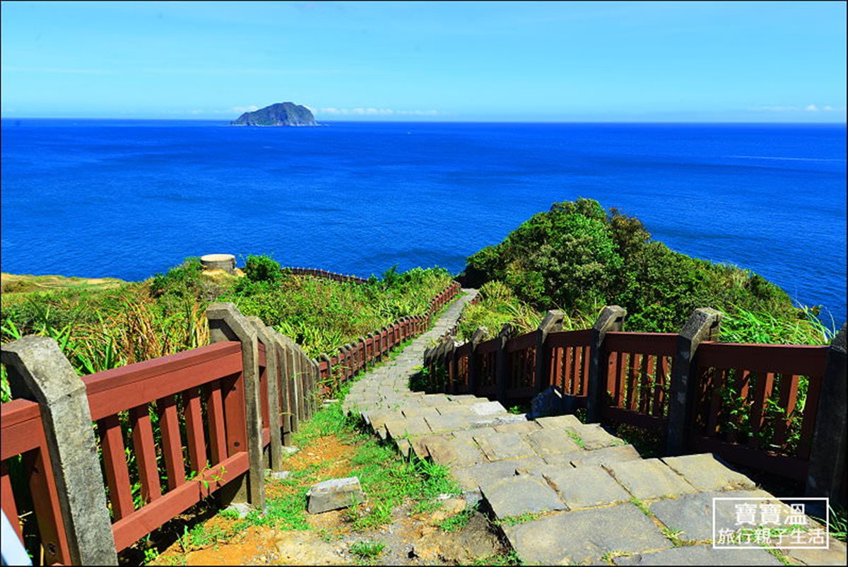 基隆IG秘境!海天一色的夢幻濱海步道 基隆IG秘境!海天一色的夢幻濱海步道