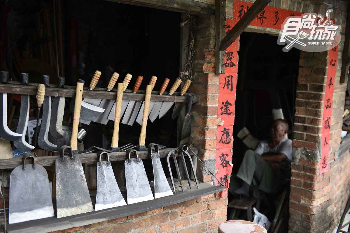 賞荷花這裡走! 雙溪小旅行逛老中藥行、拍廢墟網美照、喝清爽檸檬咖啡 賞荷花這裡走! 雙溪小旅行逛老中藥行、拍廢墟網美照、喝清爽檸檬咖啡