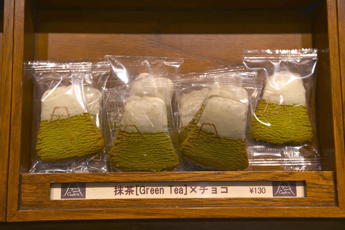 快筆記!東京親子遊首選行程:船遊河口湖、百年倉庫下午茶、象鼻公園夕陽、烏龍派出所追偶像 快筆記!東京親子遊首選行程:船遊河口湖、百年倉庫下午茶、象鼻公園夕陽、烏龍派出所追偶像