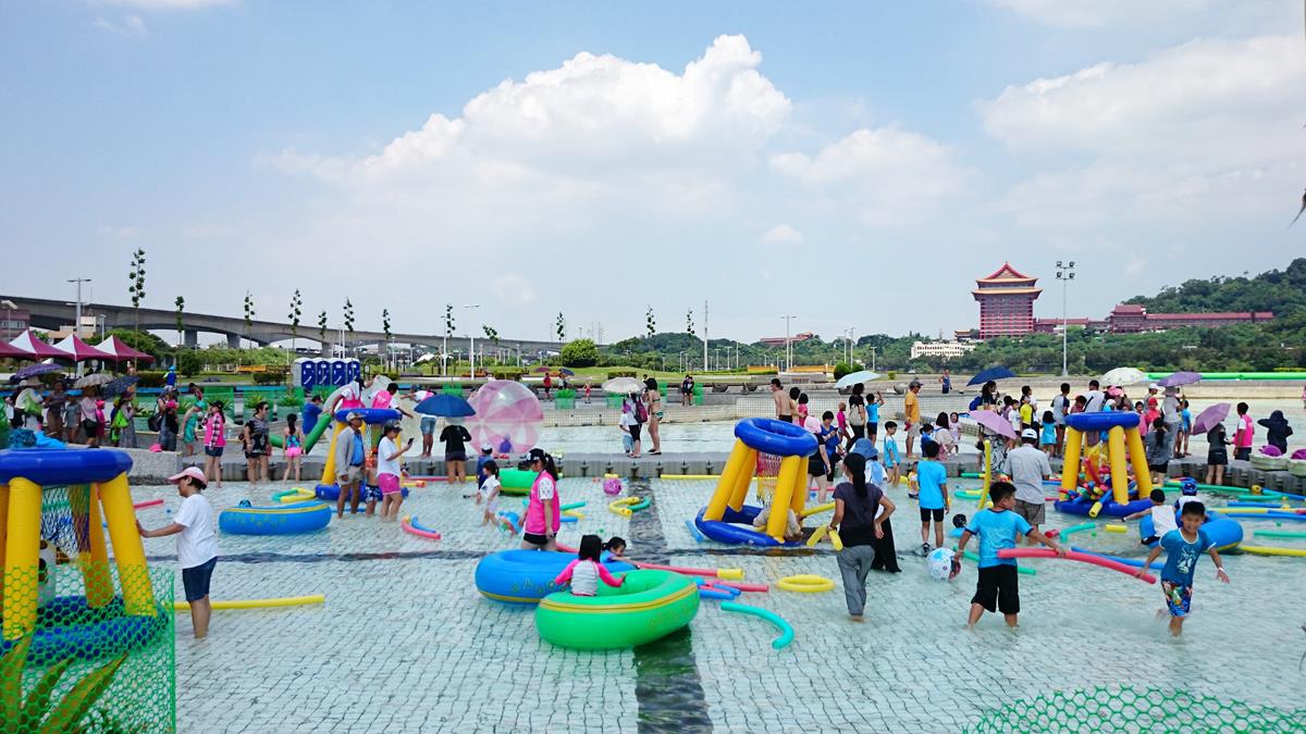 完全免費!全國最大親水闖關「熊讚水樂園」6/30開放報名! 完全免費!全國最大親水闖關「熊讚水樂園」6/30開放報名!
