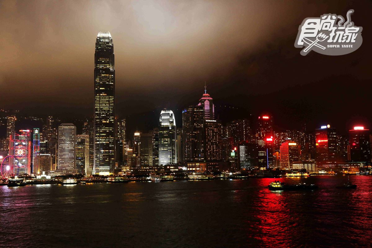 海陸空玩維多利亞港：搭帆船 嘗30顆星港味 世界最高下午茶 拍360度無敵夜景