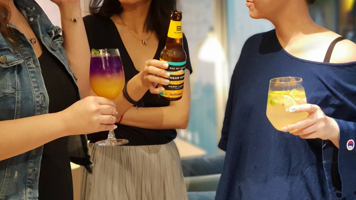 瘋世足選這裡！金色三麥無限暢飲看球賽，抽43吋大電視