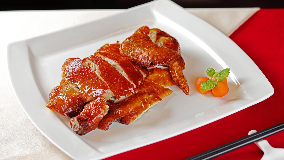 好敢拚！十月國慶，這家飯店推招牌「蒜香脆皮雞」只要10元