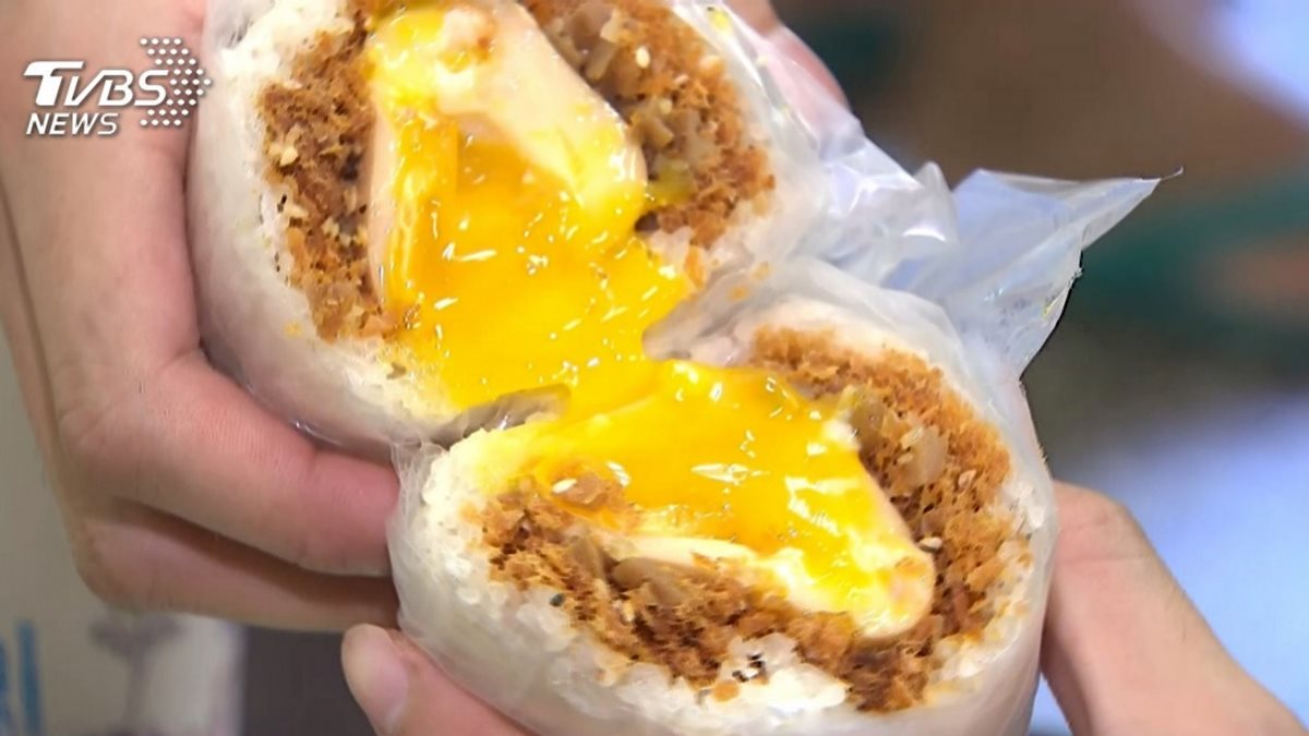 塞好塞滿！「爆餡飯糰」必吃這4家：包整顆溏心蛋、獨創小卷醬、豬排加德國臘腸、飯糰界滿漢全席