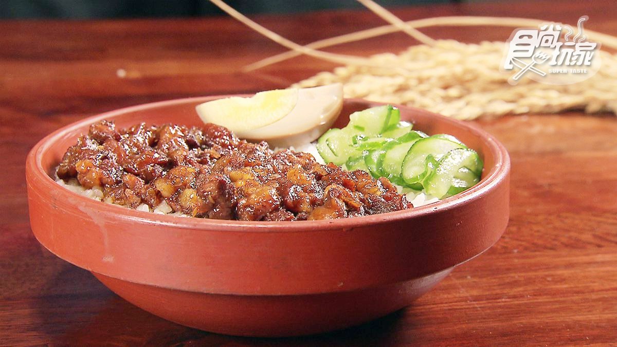 獲選全台十大滷肉飯！陶瓷碗「蒸」的太銷魂，連滷汁醬油也古法自製