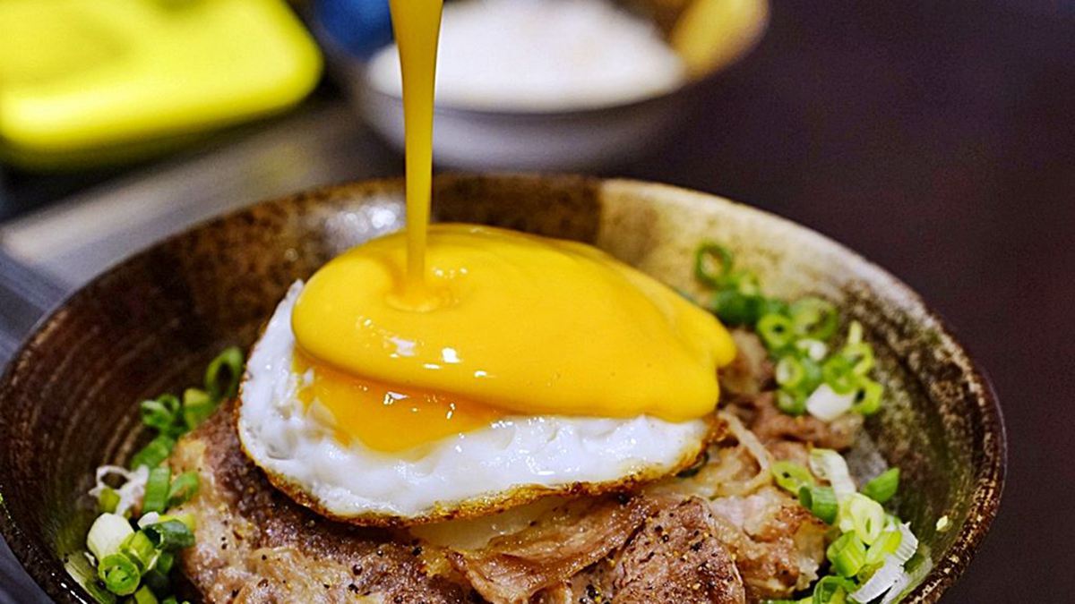 【新開店】一直流啊！鐵板燒+居酒屋　「土石流起司丼飯」邪惡破表