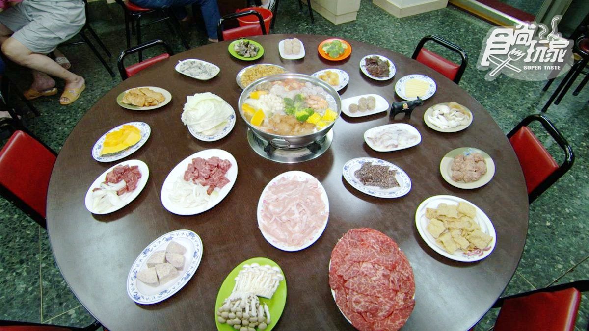 超厲害汕頭火鍋！可「客製化」肉片，連日本和牛也吃得到
