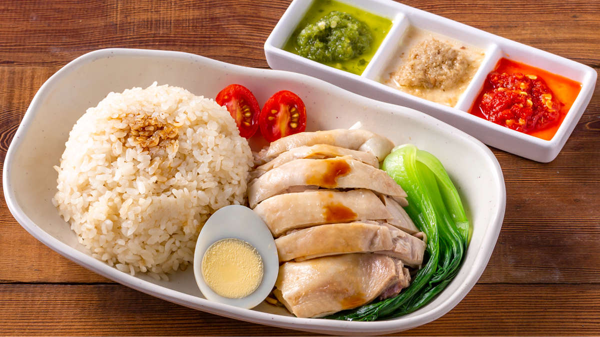 海南雞腿飯這次「買一送一」， 星馬美食MAMAK檔 EXPRESS進駐微風