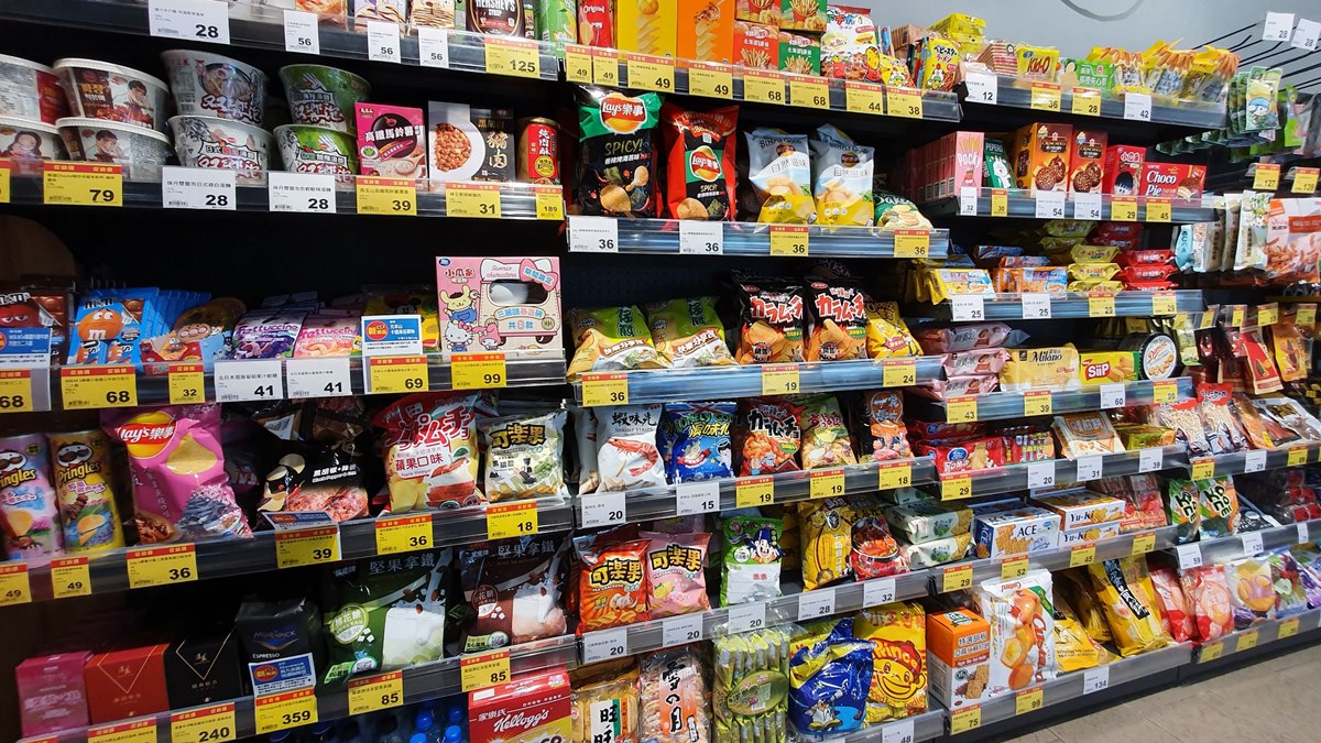 5、6年級生的回憶！台灣零食四大天王是「它們」，網稱：「從小吃到大」