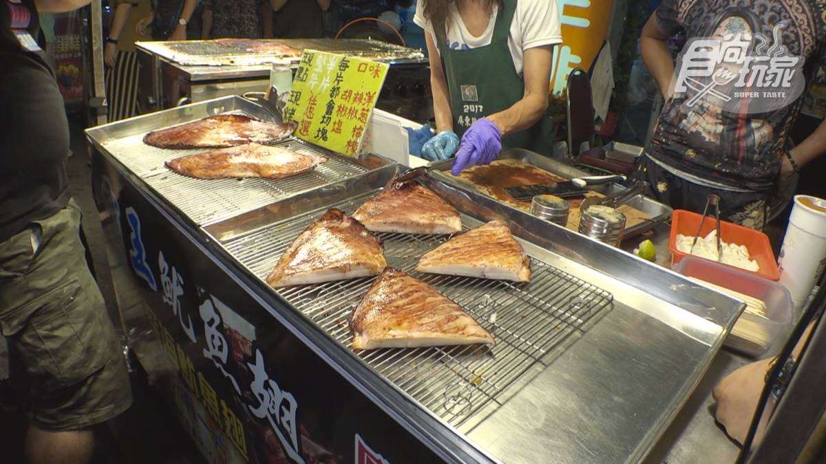 每隻只有一片！屏東「霸王魷魚翅」厚切大分量，Q彈肉質再搭洋蔥超甜超對味