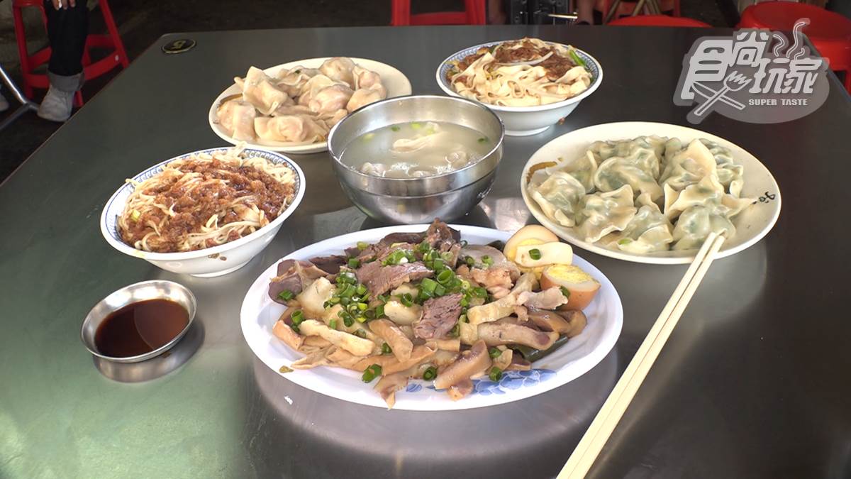 CP值爆表啦！台南佛心麵店超飽滿水餃1顆2元，清爽餛飩湯1碗也只要10元