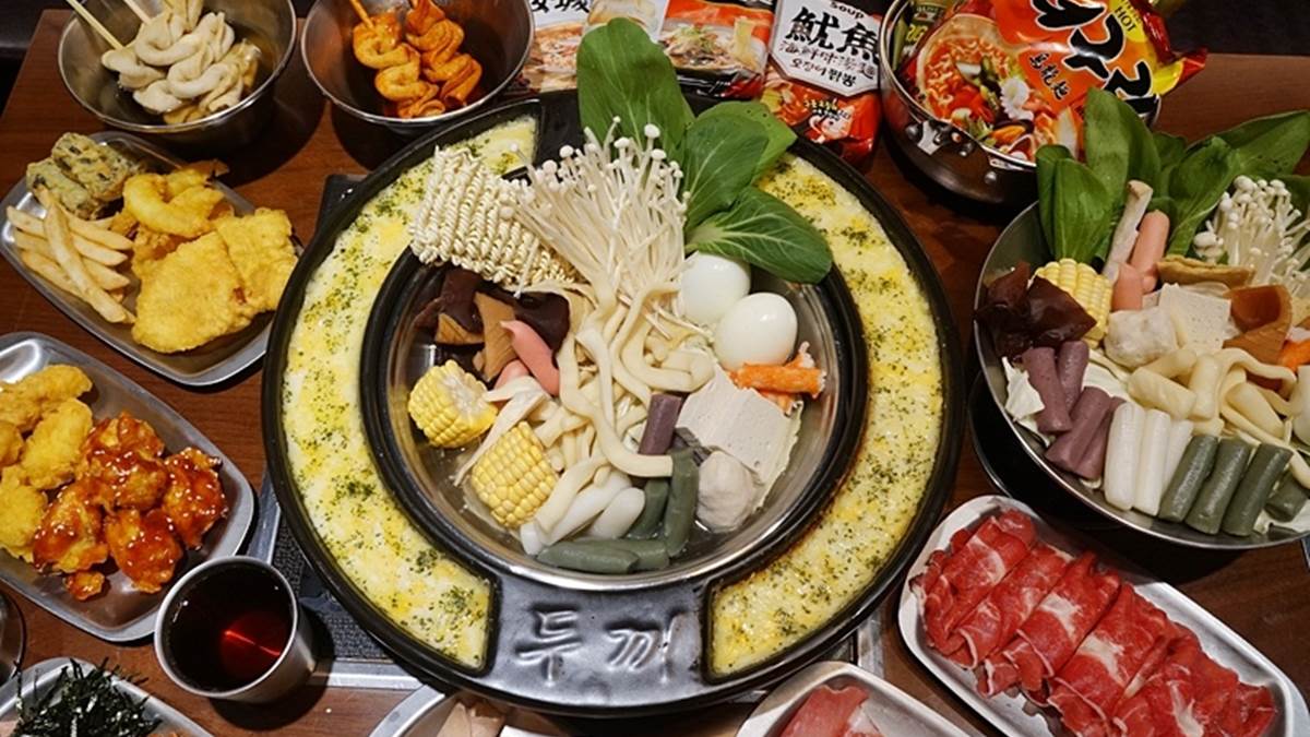 老闆超佛心!全台10家500元內火鍋吃到飽:250元有50種食材、獨門中藥麻辣鍋 299元吃到飽!人氣韓式火鍋爽嗑炸雞、魚板、6款年糕,加碼3種隱藏版吃法