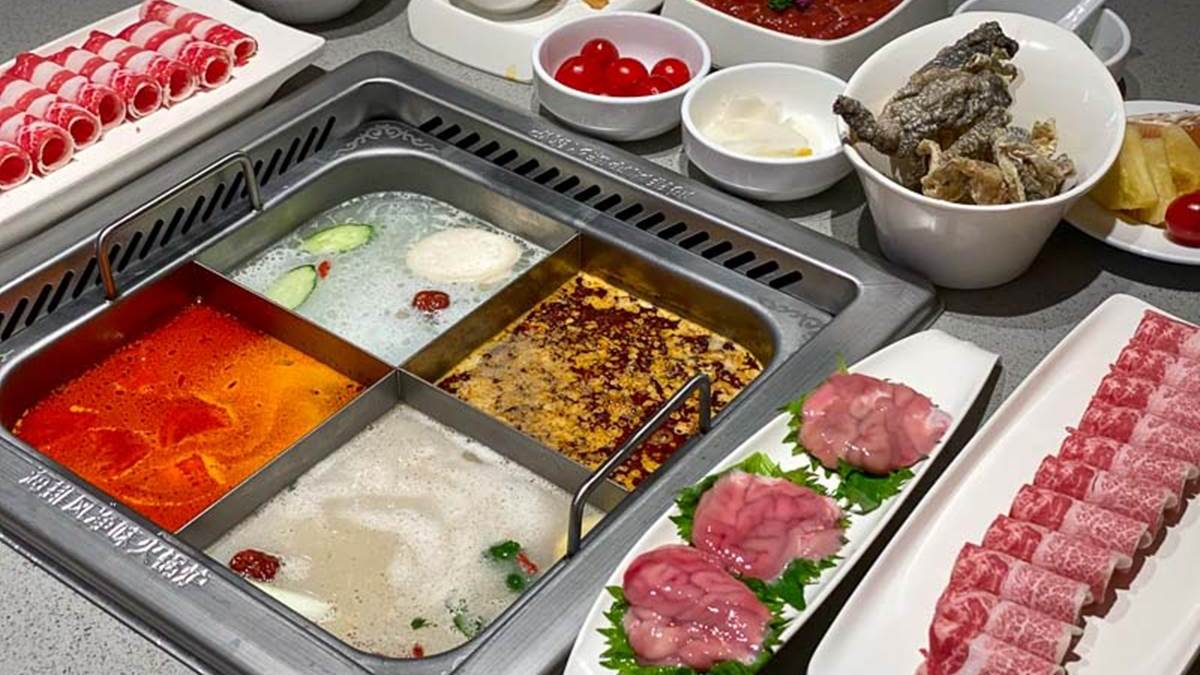 台南超有哏火鍋！四宮格湯底煮四川酥肉、豬腦花，還能看撈麵秀、變臉秀