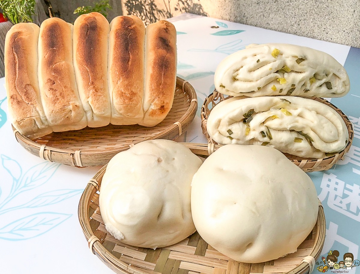 能吃的棒球手套！鳳山飄香40年「鍋貼饅頭」只賣15元，蔥香花捲吃了會回味