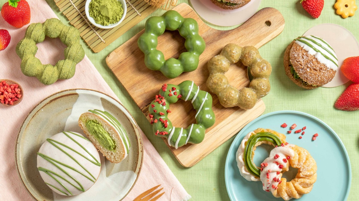 爆濃「抹茶波堤」太欠吃！Mister Donut x 辻利茶舗抹茶季登場，抹茶歐蕾、蜜桃飲沁涼爽口