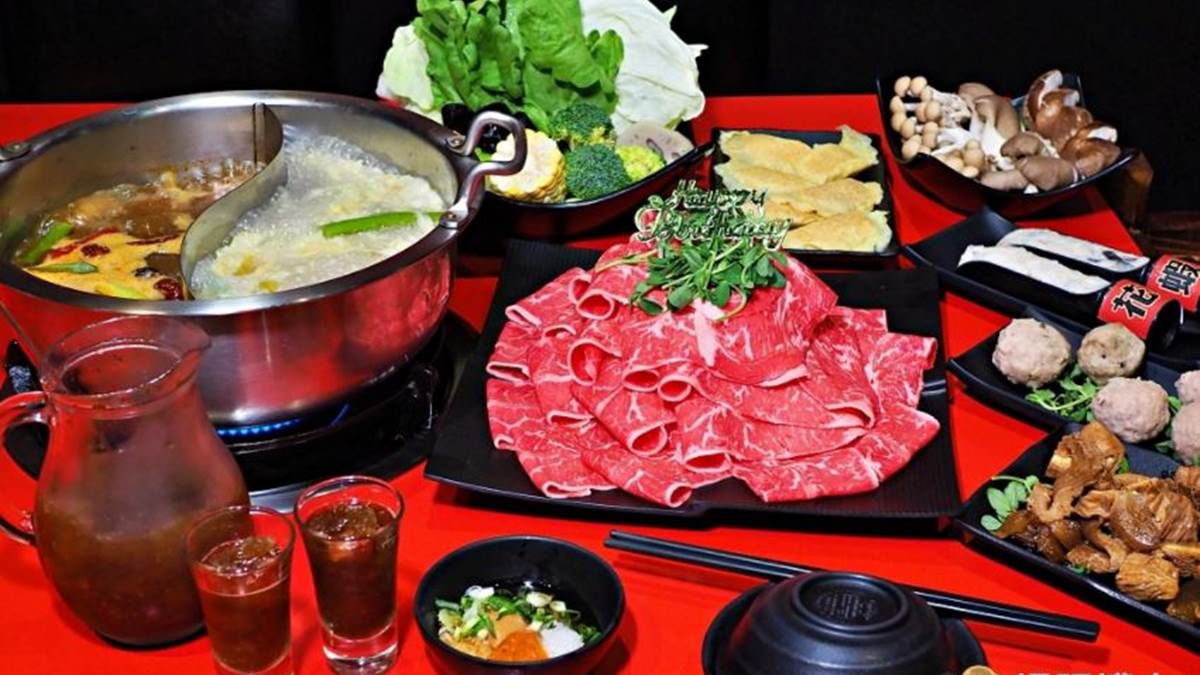 生日送15盎司肉盤！「鬼椒麻辣鍋」必點私房綜合老滷，手打蝦仁漿放入一整隻草蝦