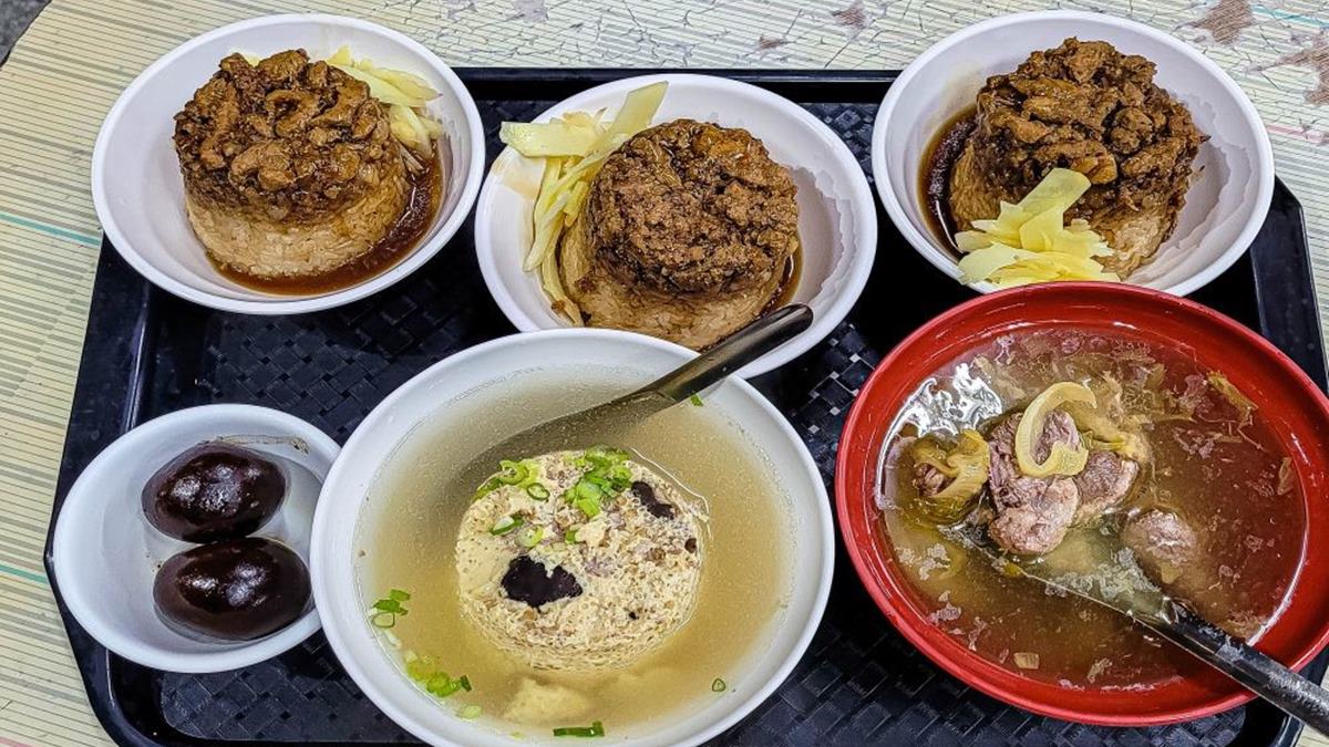 在地人從小吃到大！傳三代筒仔米糕配嫩薑最唰嘴，人氣「蒸蛋湯」入口滑嫩也必點