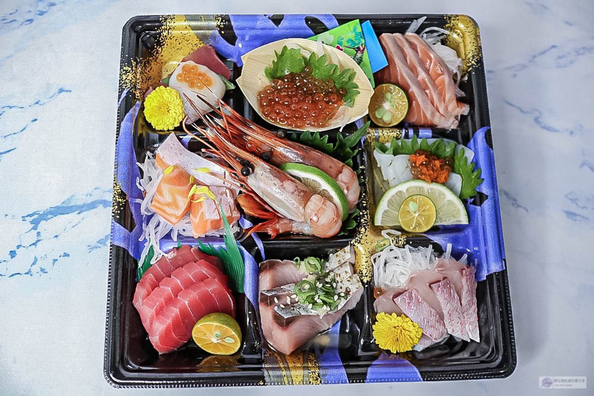 【新開店】對身分證送帝王蟹、龍蝦!600坪水產市場超好買,現吃九宮格生魚片 【新開店】對身分證送帝王蟹、龍蝦!600坪水產市場超好買,現吃九宮格生魚片