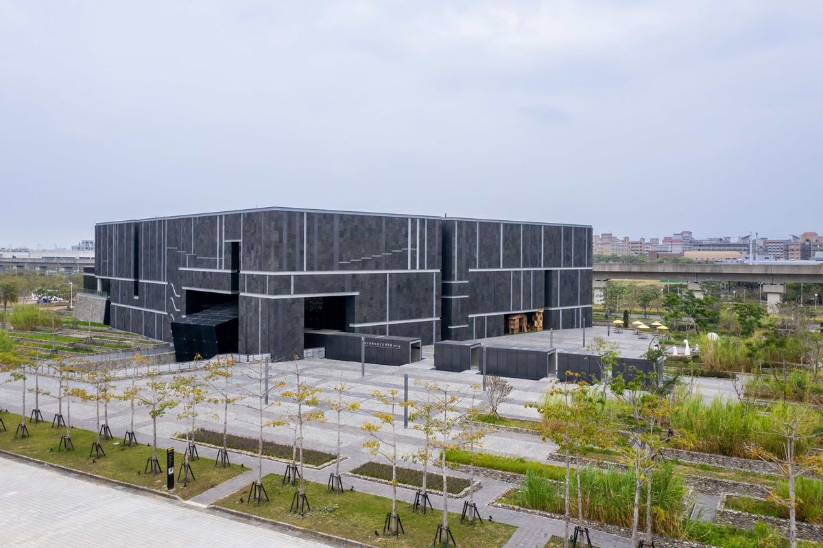 免費開全新BMW！住台南飯店爽嗑「府城小吃」，還能玩「台版塞納河」打卡