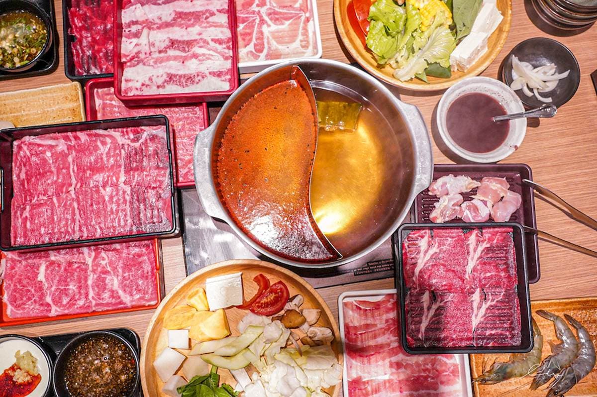 老闆超佛心!全台10家500元內火鍋吃到飽:250元有50種食材、獨門中藥麻辣鍋 老闆超佛心!全台10家500元內火鍋吃到飽:250元有50種食材、獨門中藥麻辣鍋