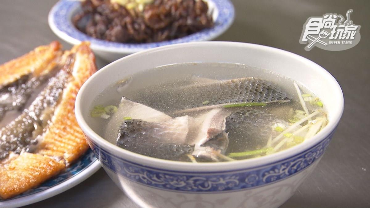 每日新鮮直送！台南「虱目魚皮湯」嘗得到滿滿膠質，「肉汁魚腸」晚來吃不到