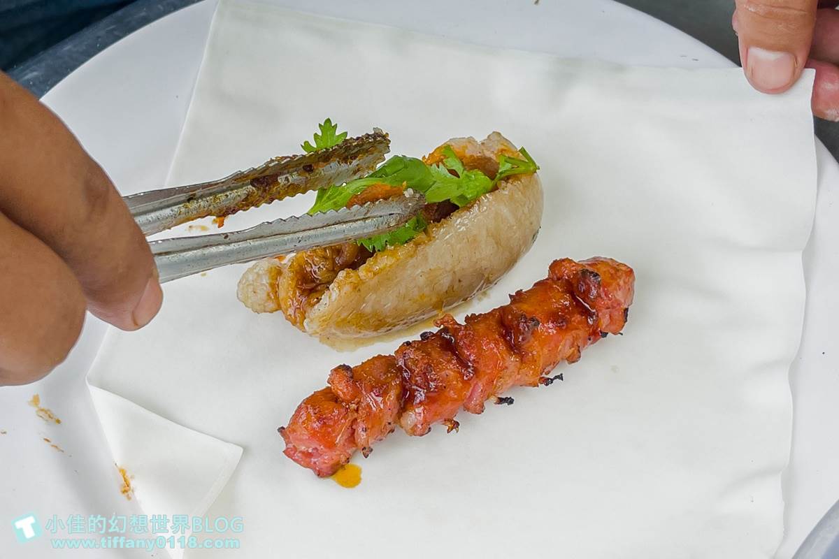 這樣包有夠狂！全台６家超有哏潤餅、春捲：30公分巨大炸捲、大腸包小腸