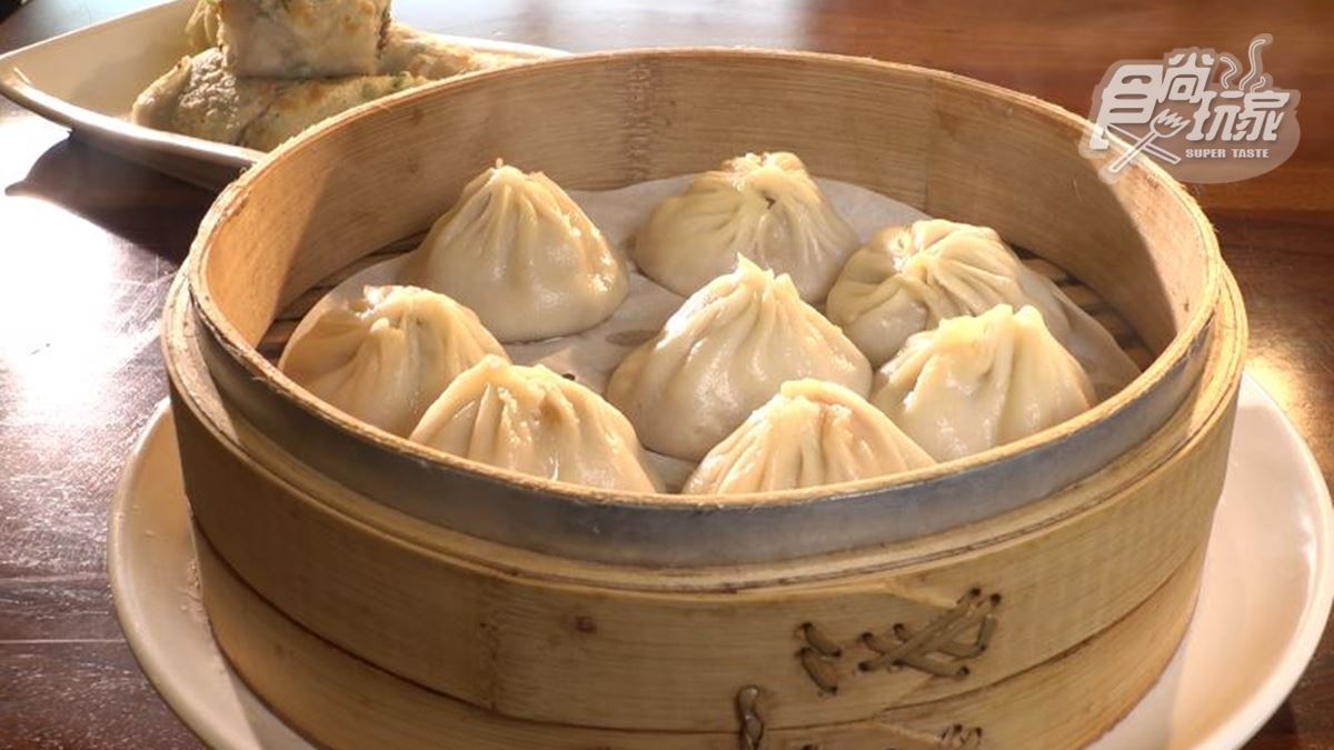 麵食控天堂！雲林手作麵食館「小籠湯包」一咬會爆汁，伴手禮再帶港式蘿蔔糕