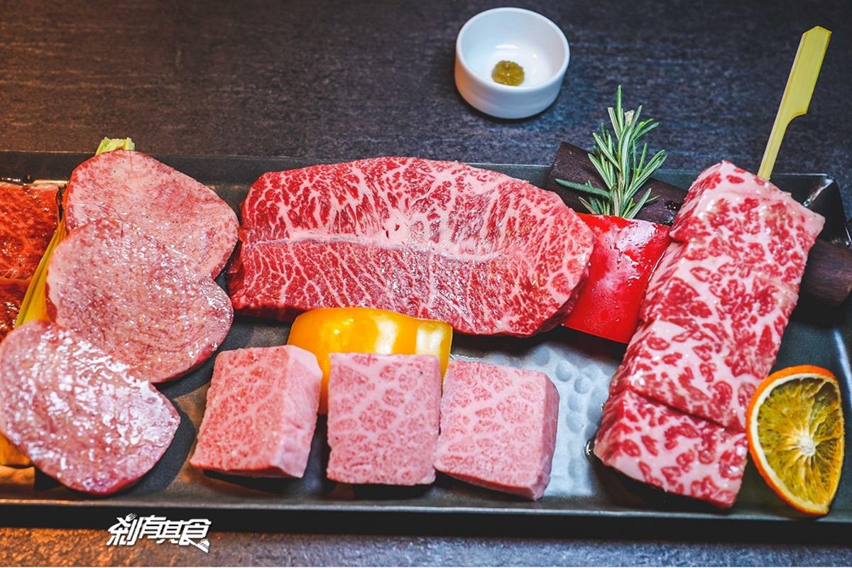 台中燒肉霸主PK!網評4.5以上最強10家:生魚片吃到飽、399元和牛、30公分牛舌 台中燒肉推薦「燒肉中山」提供套餐、單點兩種點餐方式。