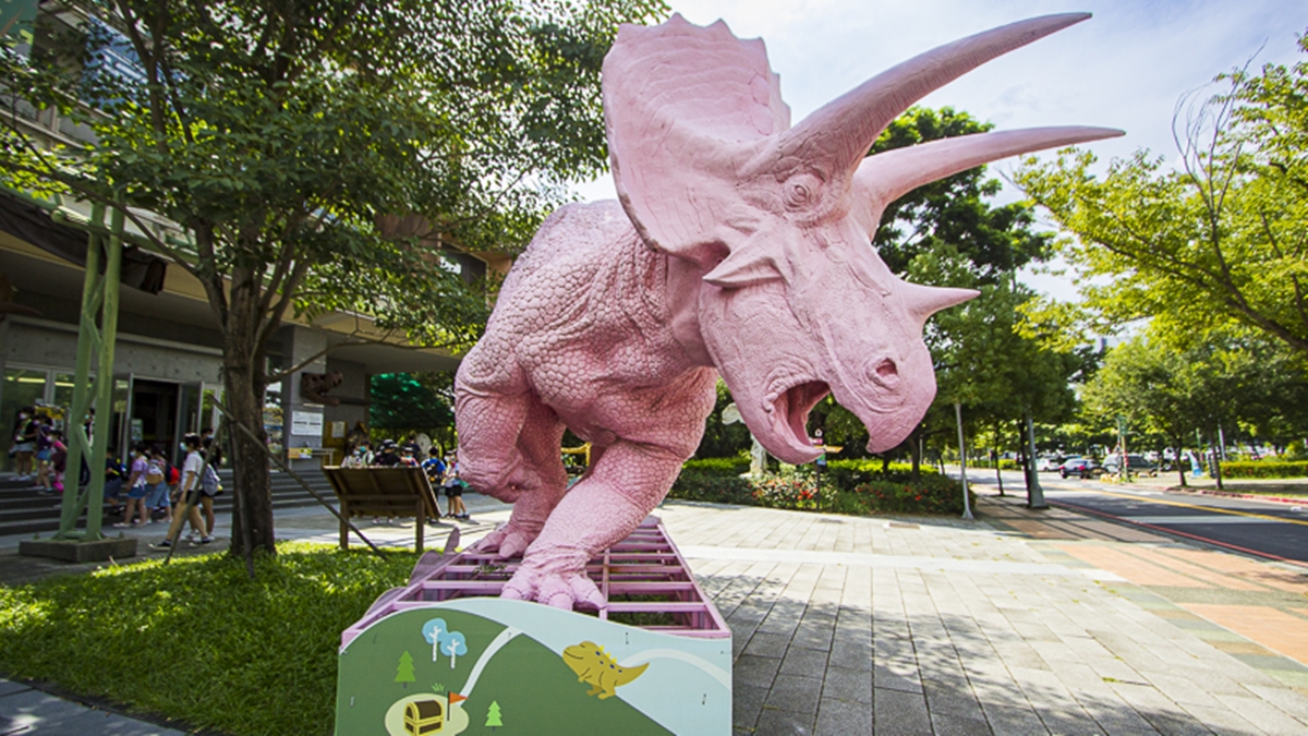 「樹谷科學生活館」是首座以骨骼標本展示的博物館，以生物、考古和科學為主題。（圖片來源：史努比遊樂園）