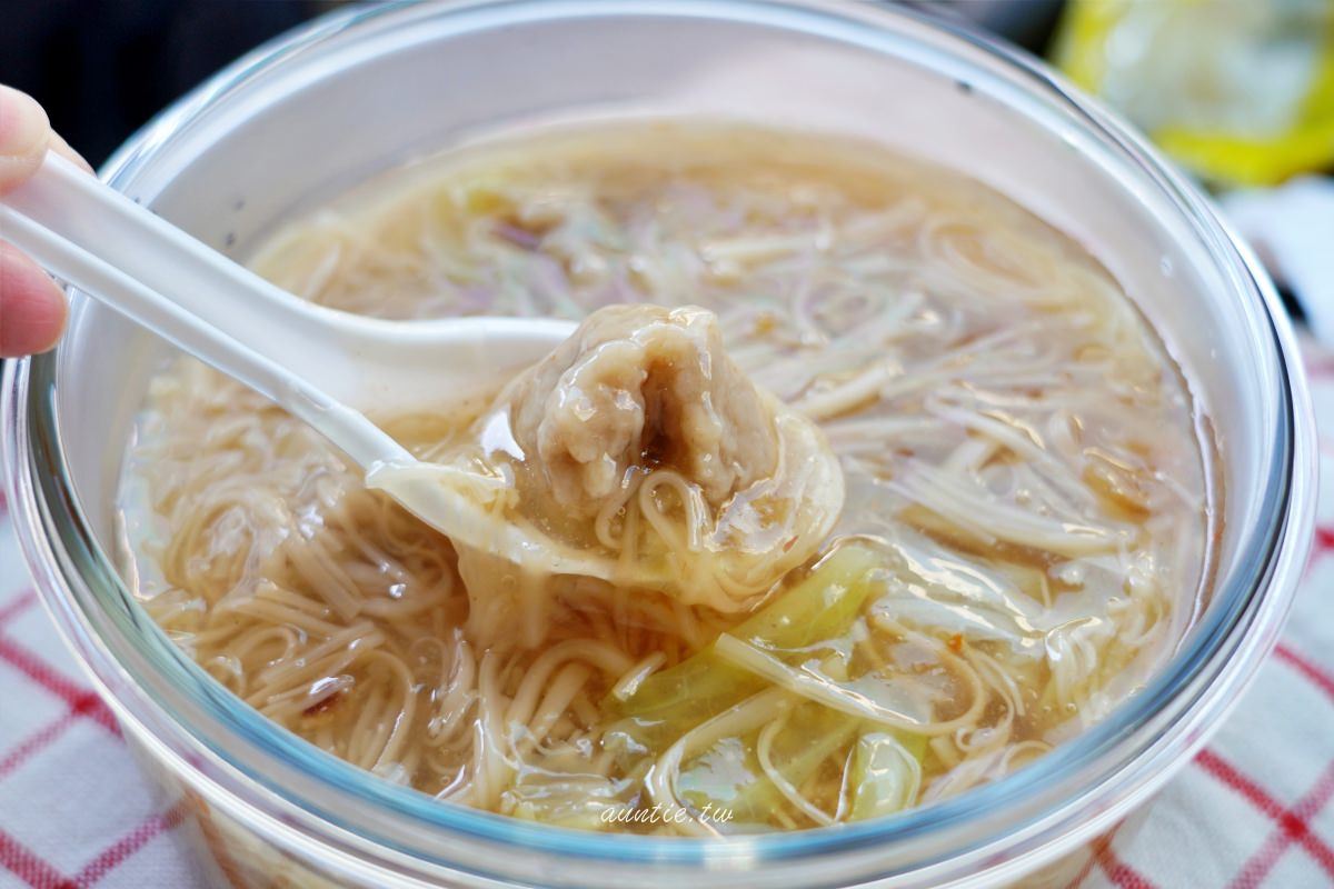 彰化美食推薦11間！彰化６排隊老店：80年爌肉飯霸主、木瓜牛奶創始店、免費喝湯