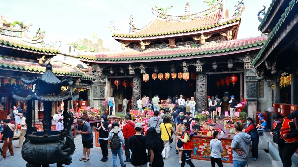 「鹿港天后宮」是三進二院的格局，分別為三川殿、正殿及後殿。（圖片來源：Kiwi 樂活食旅）