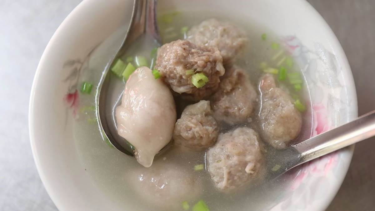 綜合口味裡面有水晶餃、水丸、燕丸、扁食燕，共４種丸子。（圖片來源：Nana愛旅行札記）