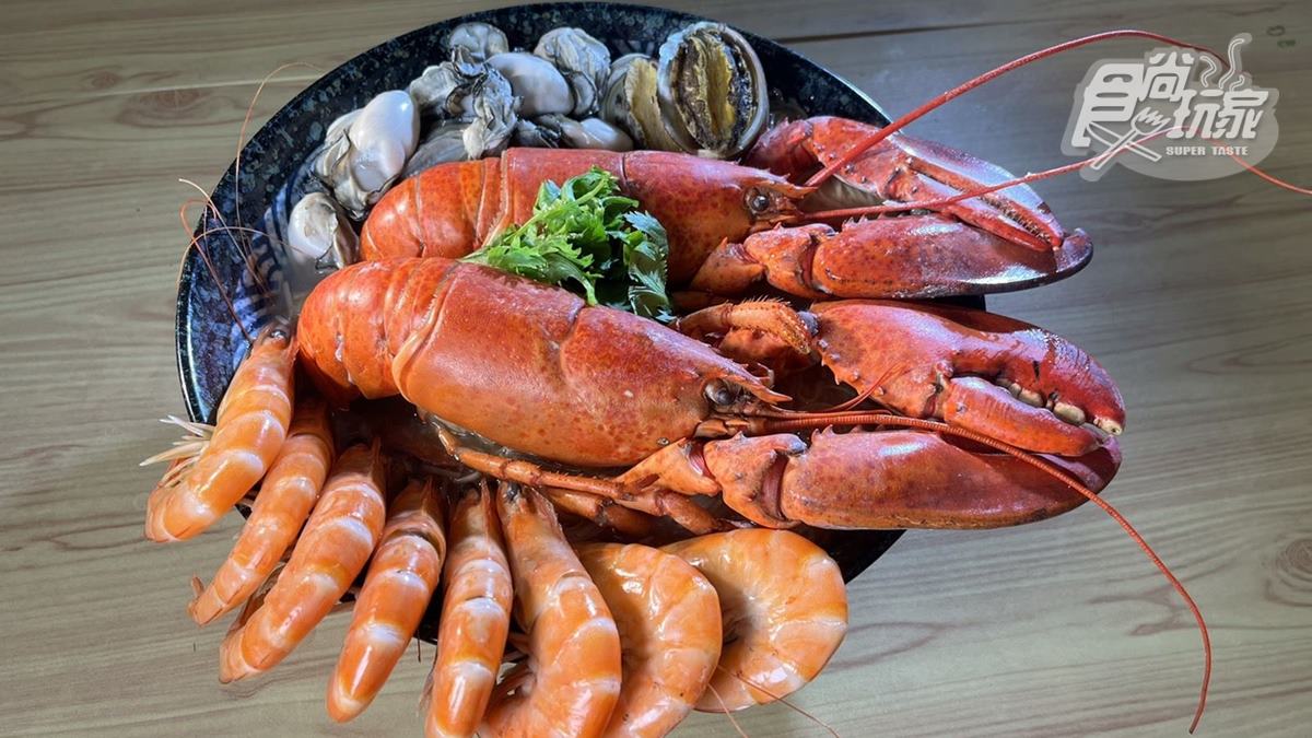 新竹最狂「爆量系海鮮麵線」！爽吃比手掌大波士頓龍蝦，再嗑滿滿鮮蚵、小卷