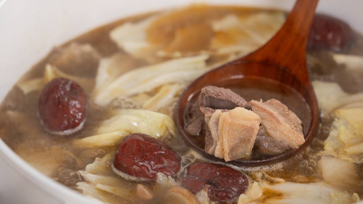 別只會吃義美、雅方！最強冷凍羊肉爐推薦Top10，這款肉多、湯頭濃郁