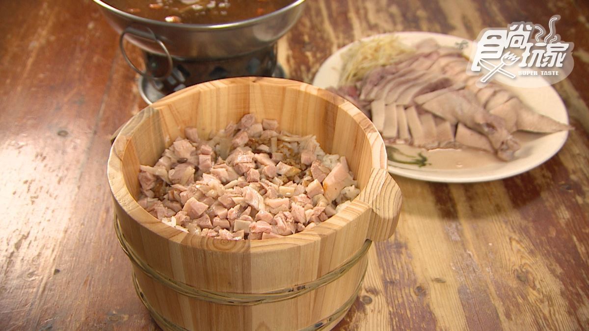 全台前三強臭豆腐!嘉義美食8家推薦:市場90年老字號麻糬、甘甜啤酒鴨湯 全台前三強臭豆腐!嘉義美食8家推薦:市場90年老字號麻糬、甘甜啤酒鴨湯