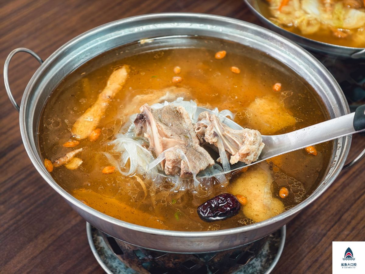 全台前三強臭豆腐!嘉義美食8家推薦:市場90年老字號麻糬、甘甜啤酒鴨湯 全台前三強臭豆腐!嘉義美食8家推薦:市場90年老字號麻糬、甘甜啤酒鴨湯