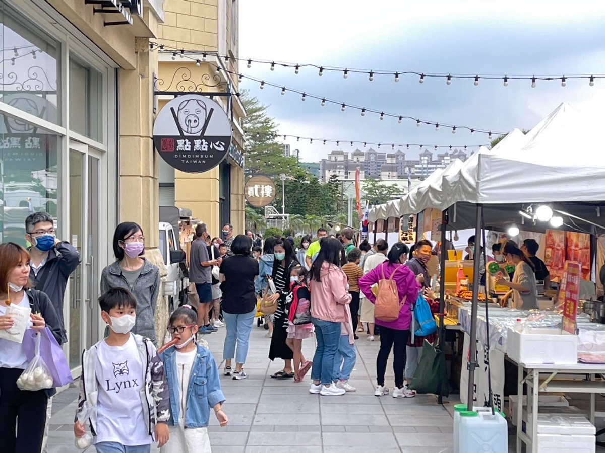 美食市集只有３天！甜點、鹹食、手搖30攤超好逛，免費預約近距離看火舞秀