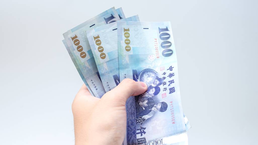 ５月報稅季！年收多少不用繳稅？手機報稅方法、退稅時間、６大新制一次看