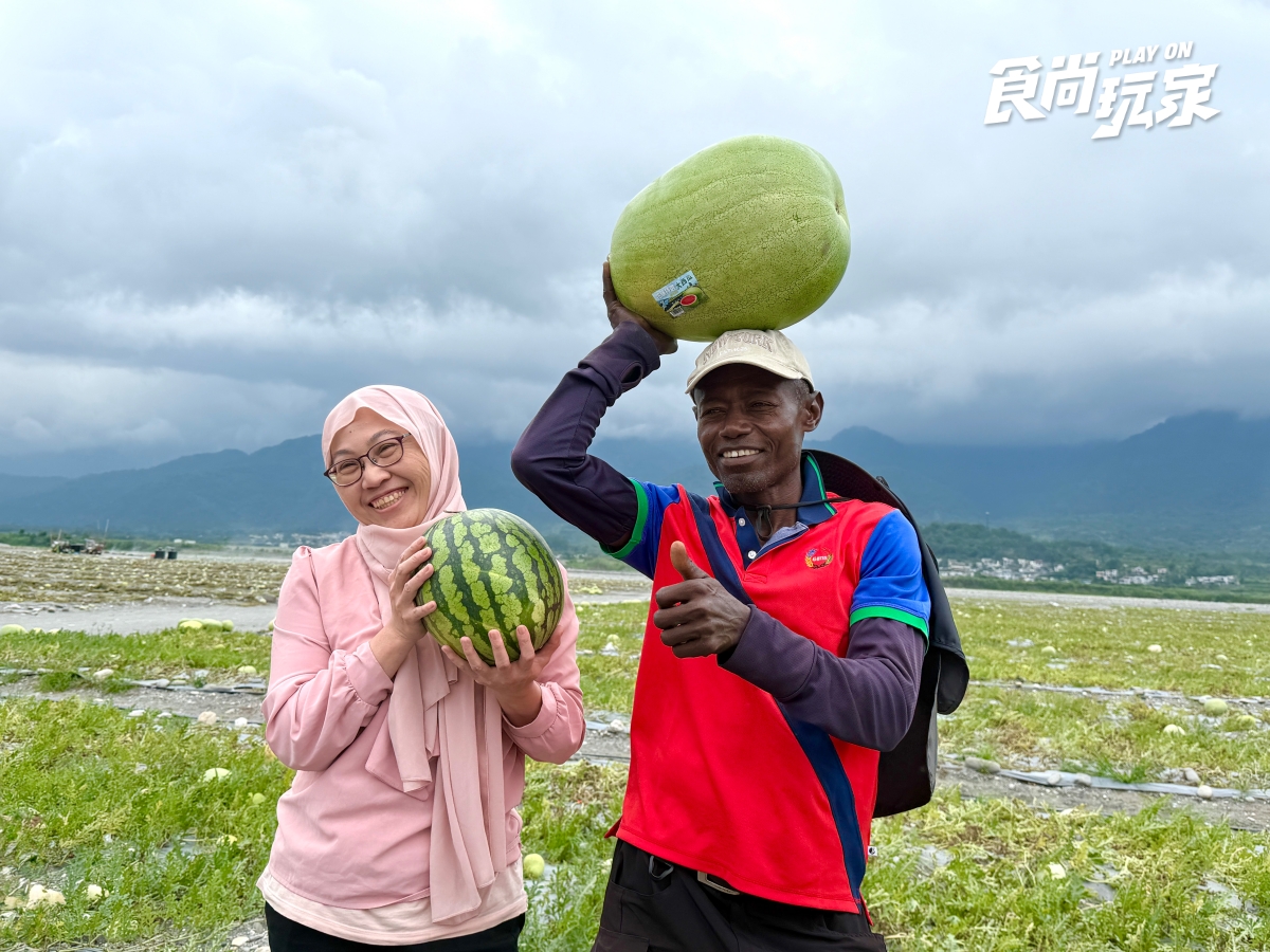 夏季最夯水果特價!農民親授「西瓜、芒果」挑選方式,口感+必吃推薦一次看 夏季最夯水果特價!農民親授「西瓜、芒果」挑選方式,口感+必吃推薦一次看